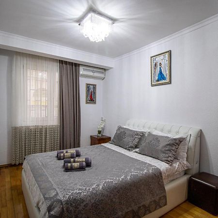 Cozy Apartment On Kostava Tbilisi Exterior foto